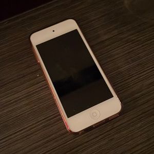 iPod Touch Pink with Case